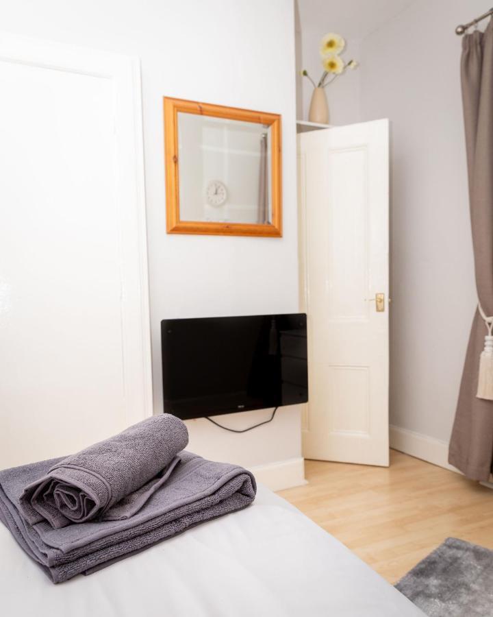 Sandgate 2-Bed Apartment In Ayr Central Location Екстериор снимка